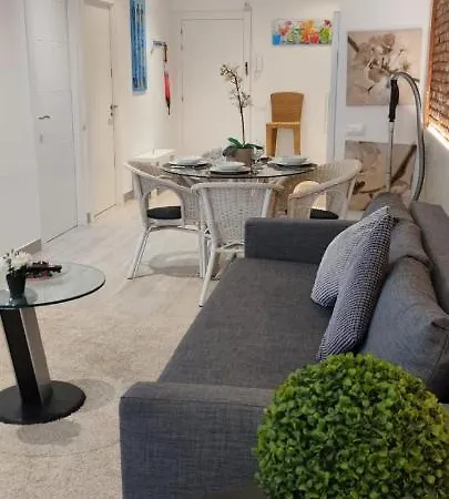 아파트 Barcelona,apartamento Con Terraza 오스피탈레트 데 요브레가트